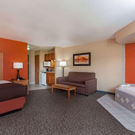 Americinn By Wyndham Boscobel Bagian luar foto