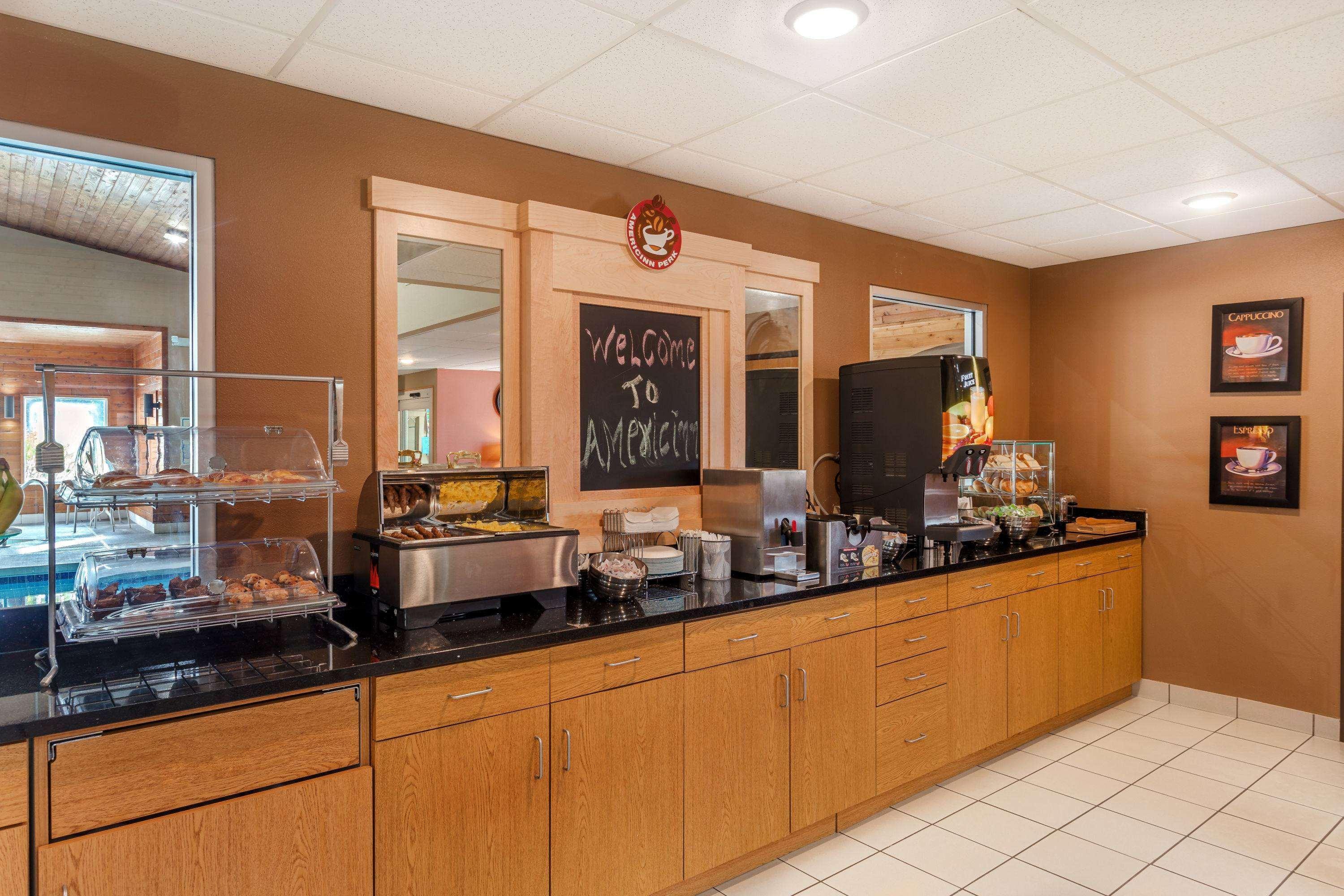 Americinn By Wyndham Boscobel Bagian luar foto
