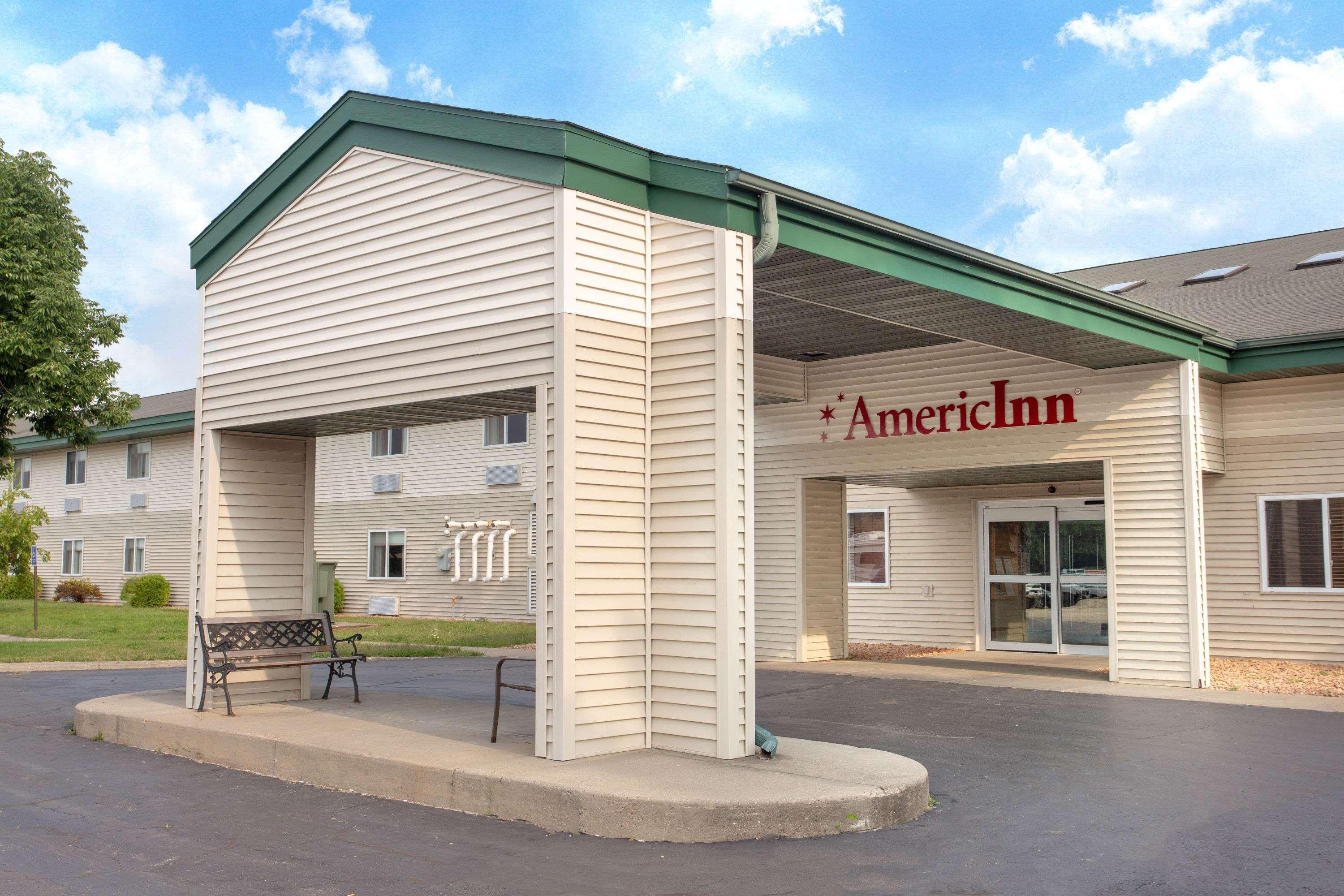 Americinn By Wyndham Boscobel Bagian luar foto