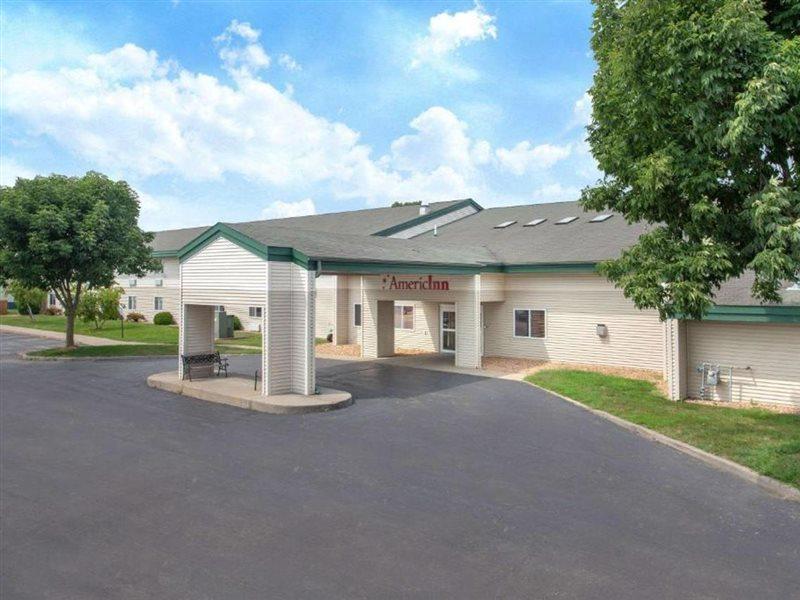 Americinn By Wyndham Boscobel Bagian luar foto